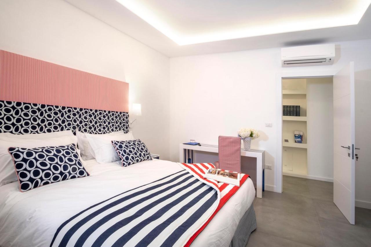Yourhome - Unica Luxury Apartment Кастелламмаре-ди-Стабия Экстерьер фото