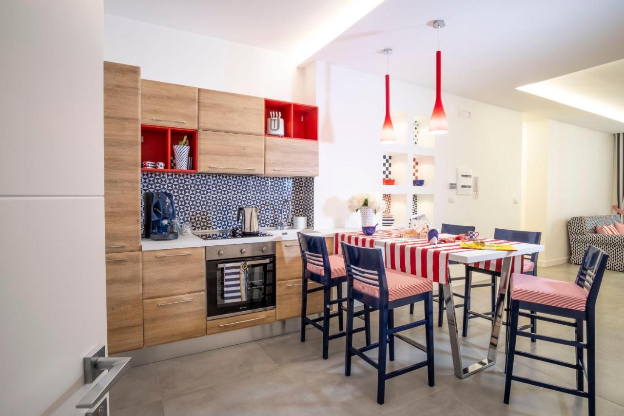 Yourhome - Unica Luxury Apartment Кастелламмаре-ди-Стабия Экстерьер фото
