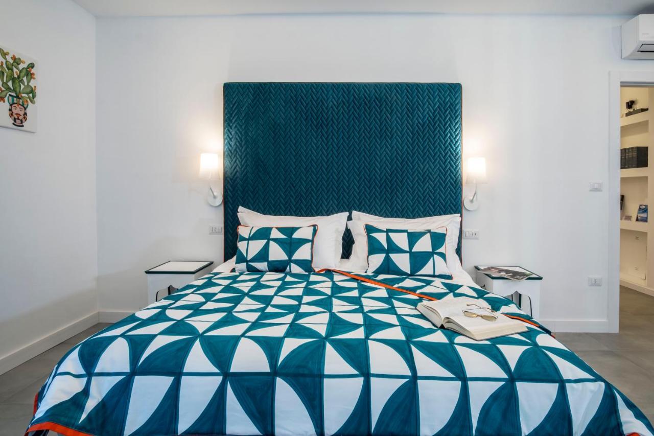Yourhome - Unica Luxury Apartment Кастелламмаре-ди-Стабия Экстерьер фото
